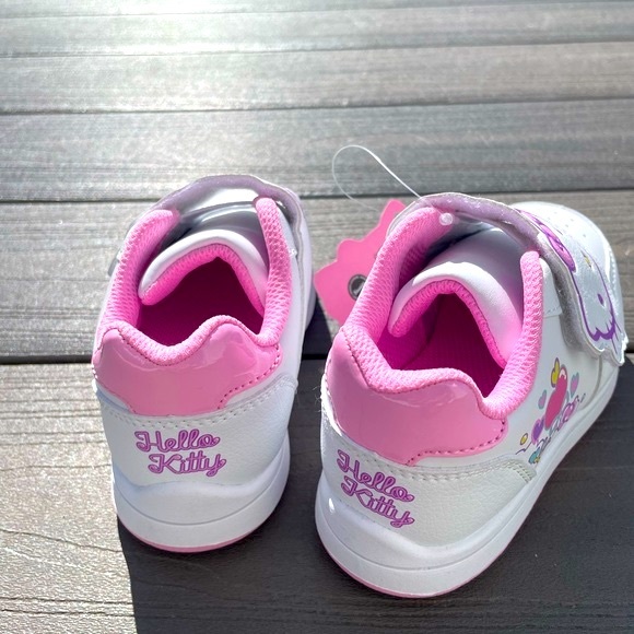 Hello Kitty White Velcro Kids Toddlers Sneakers Shoes Size 6, 7, 8, 12 - Picture 4 of 8